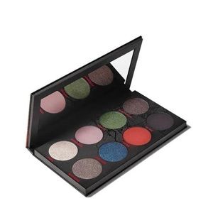 Mac Stranger Things The Void Eyeshadow Palette